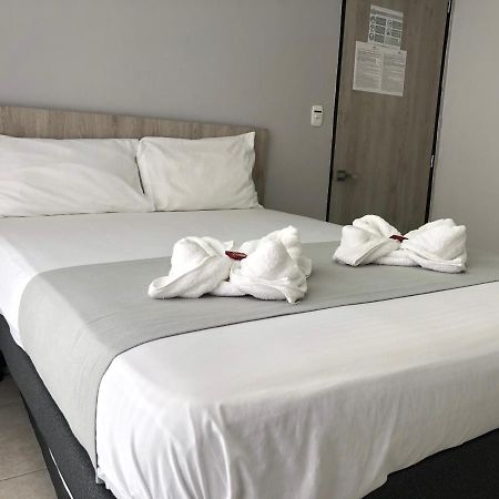 Hotel Pradera Plaza Dosquebradas المظهر الخارجي الصورة